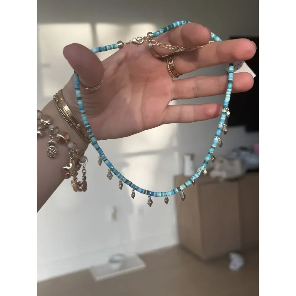 Unbranded matching earring